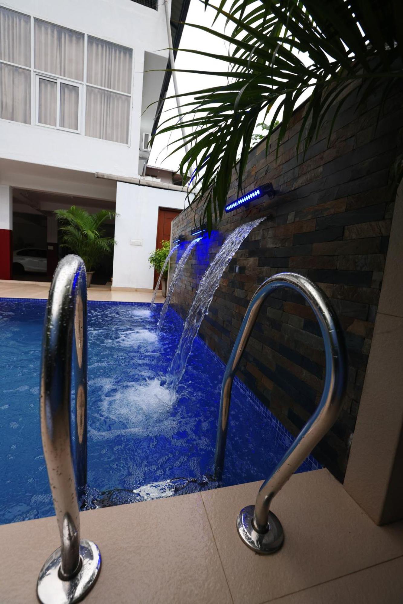 Hydel Palace Athirappilly By Bestinn Leisure Exterior foto