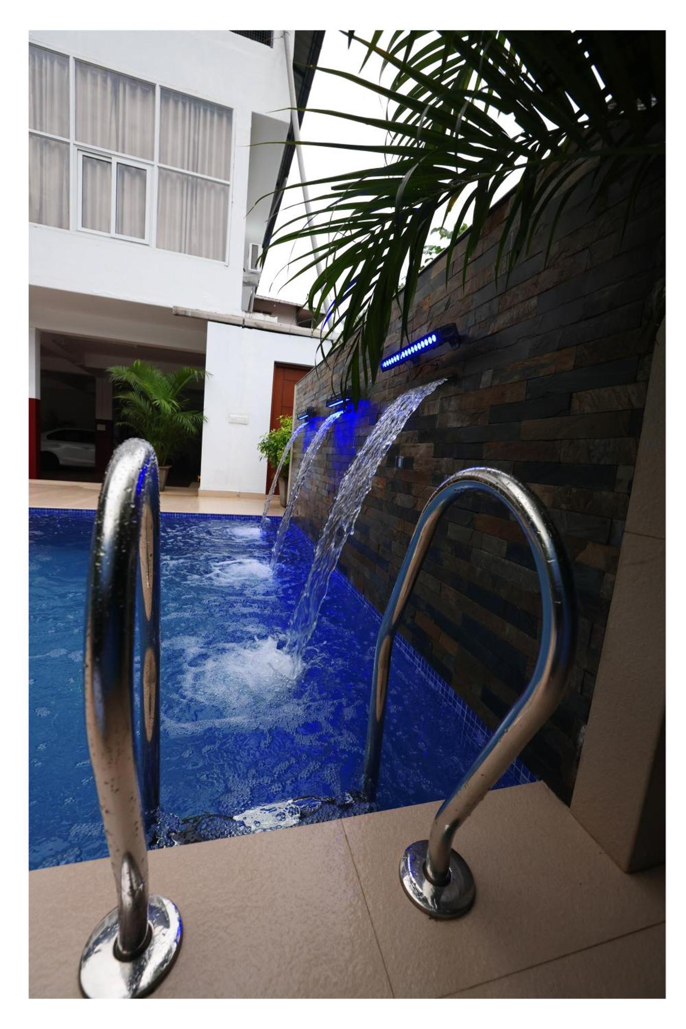 Hydel Palace Athirappilly By Bestinn Leisure Exterior foto