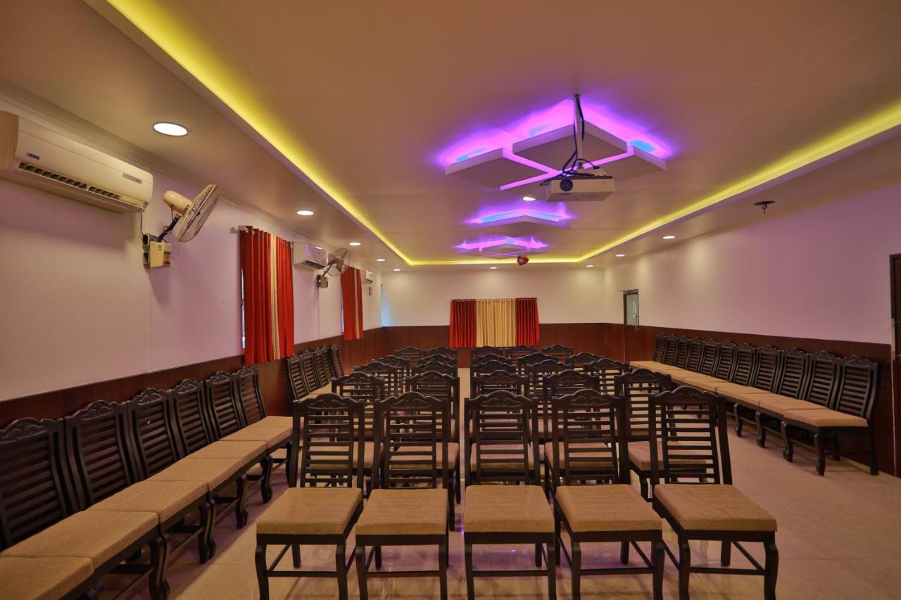 Hydel Palace Athirappilly By Bestinn Leisure Exterior foto